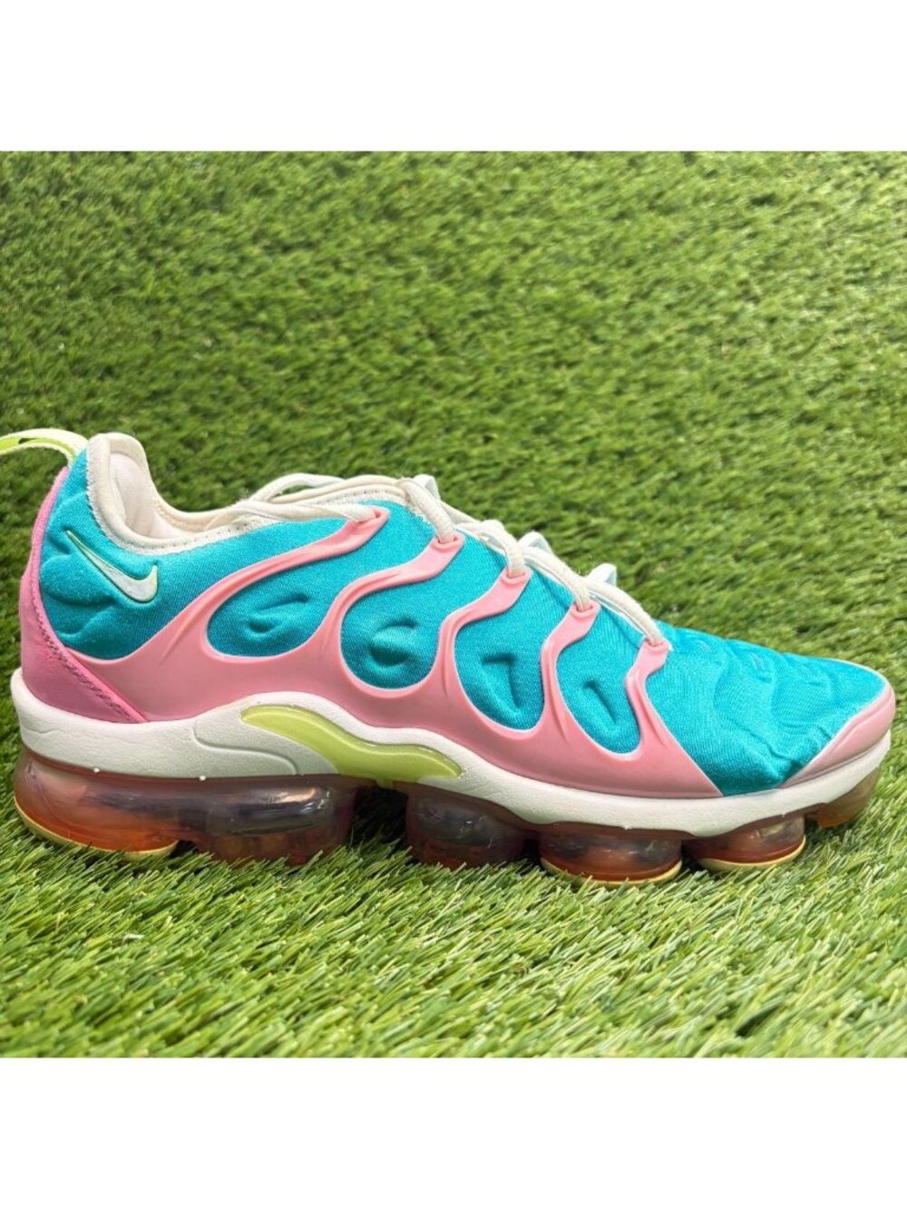 Nike Air VaporMax Plus Womens Size 10 Blue Pink Athletic Running Shoes Sneakers